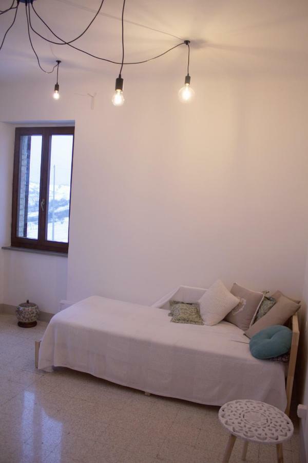 Villa Casa Sofi à Tolentino Extérieur photo